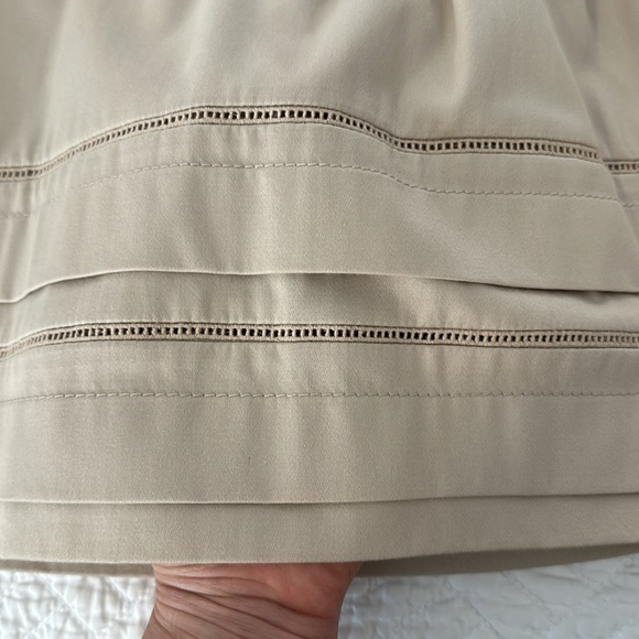 White House Black Market khaki a-line skirt, Sz 6 - Picture 4 of 4